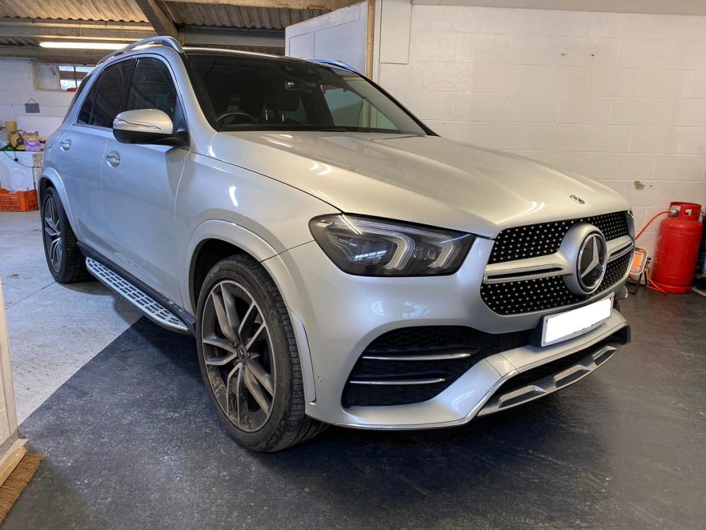 Mercedes GLE 400 AMG Line prior to vinyl wrapping