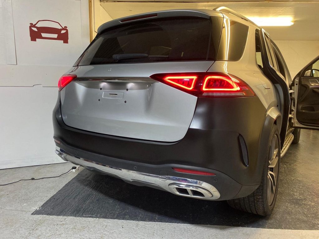 Mercedes GLE 400 AMG Line rear bumper wrap completed